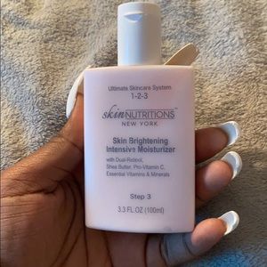 skin brightening intense moisturizer. (step 3)